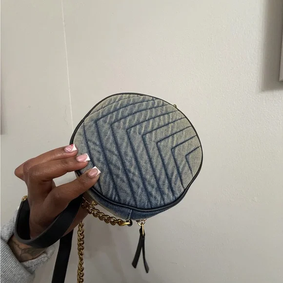 Yves Saint Laurent Chevron Blue and Gold Crossbody Bag - Picture 2 of 3